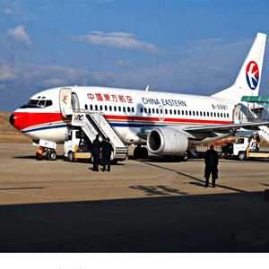 桂林机场快运航空快运业稳步发展的原因是什么？